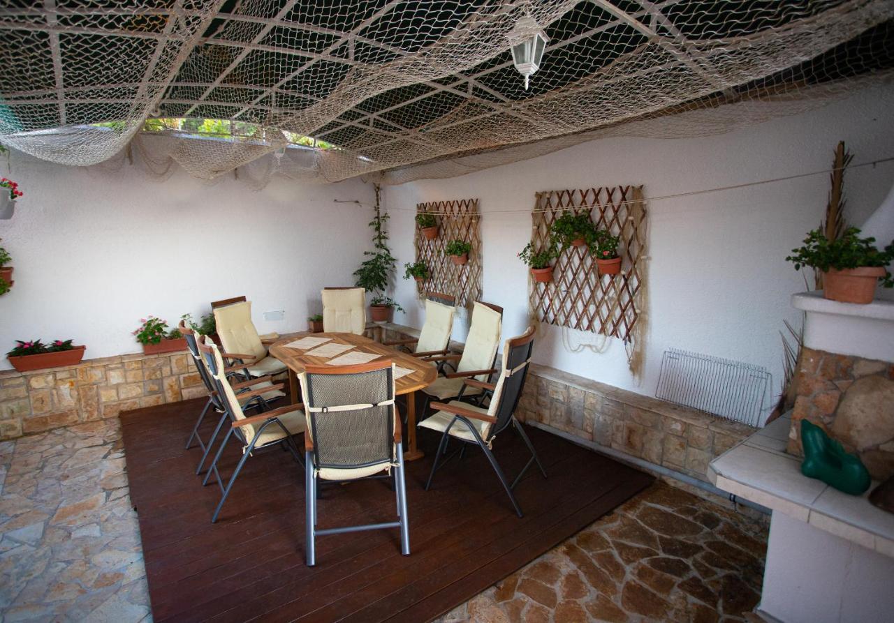 Apartments Ljubo Stari Grad  Eksteriør billede